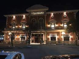 Maggiano's - The Shops at Willow Bend